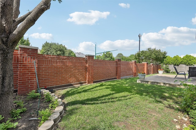 1908 Longfellow Ln, Flower Mound, TX 75028 - view of yard with a patio area