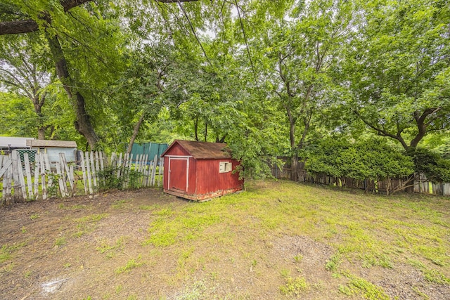 1206 Curtis Dr, Garland, TX 75040 - view of yard