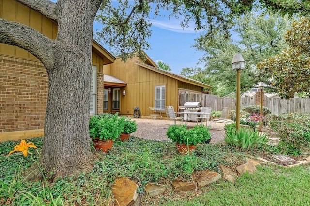 2414 Meadows Ln, Sherman, TX 75092 - view of yard featuring a patio area