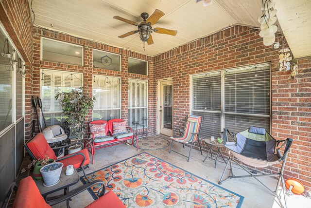5501 Gateway Ln, Arlington, TX 76017 - view of patio / terrace featuring ceiling fan