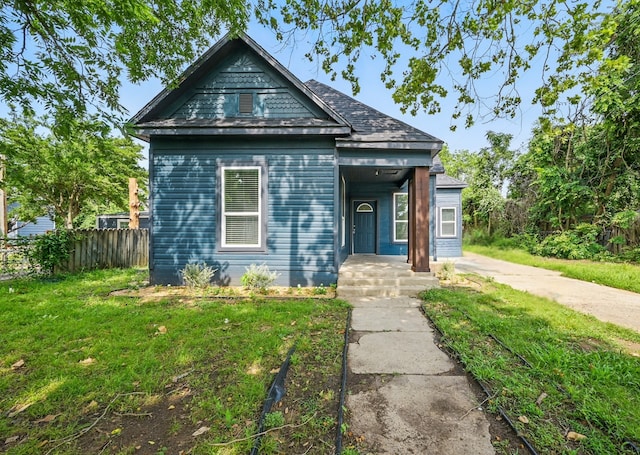 210 N 5th Ave, Denison, TX 75021 - view of bungalow-style home