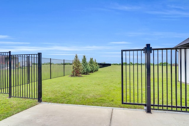 219 Mulkey Rd, Waxahachie, TX 75167 - view of yard