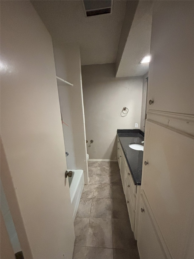 701 Rocky Canyon Rd, Arlington, TX 76012 - full bath with vanity and shower / washtub combination