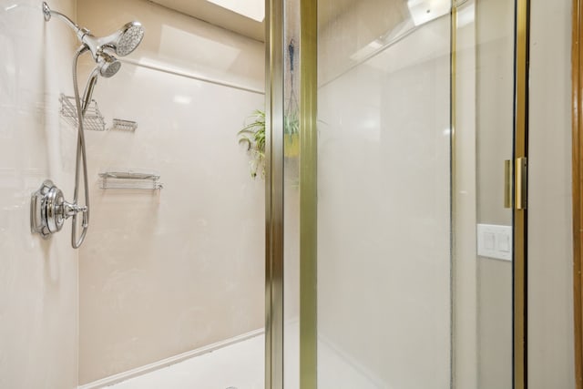 108 Circleview Dr S, Hurst, TX 76054 - bathroom featuring a stall shower