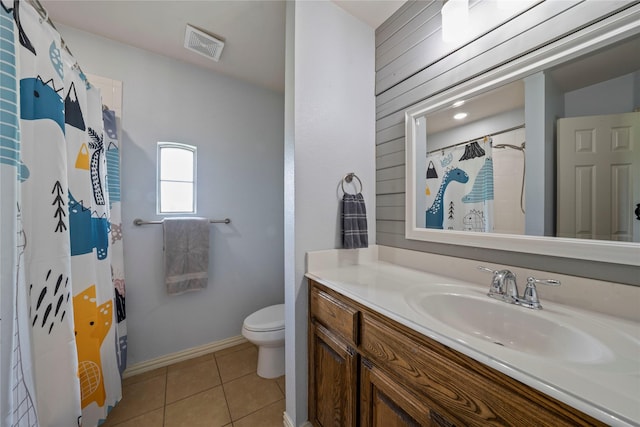 105 Universal Dr, Fate, TX 75189 - bathroom with vanity, toilet, tile patterned floors, a shower with curtain, and baseboards