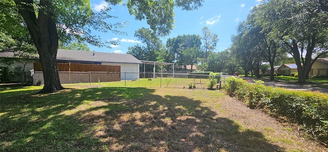 402 Ivy Way, Garland, TX 75043 - view of yard