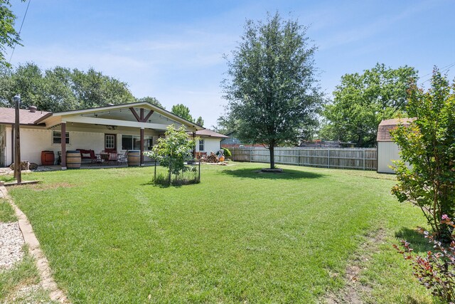 12305 Sunland St, Dallas, TX 75218 - view of yard featuring a patio area