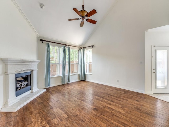 6500 Bolliger Ct, Frisco, TX 75035 - kitchen featuring stainless steel appliances, a sink, ceiling fan, backsplash, and vaulted ceiling