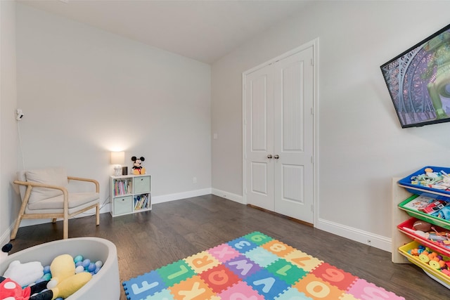 10321 Colina Dr, Fort Worth, TX 76126 - rec room with wood finished floors and baseboards
