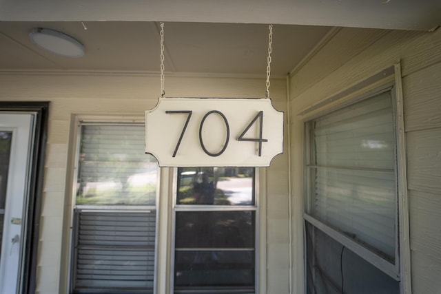 704 Vine St, Euless, TX 76040 - exterior view