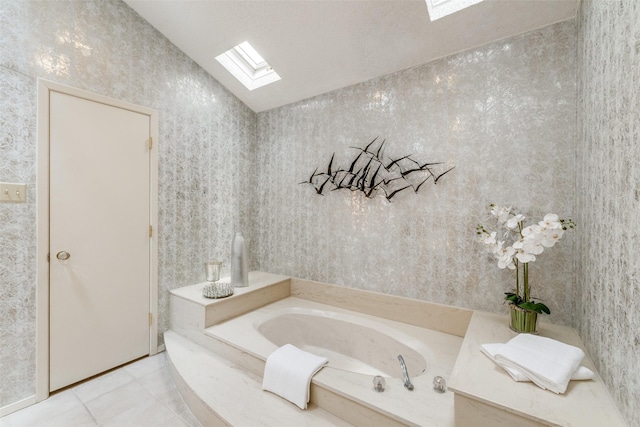 23 Crosslands Rd, Benbrook, TX 76132 - full bath featuring a skylight, wallpapered walls, a garden tub, and vaulted ceiling