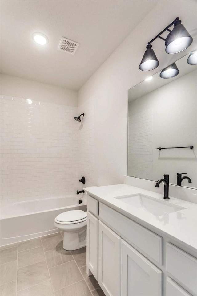 514 Hillcrest Cir, Justin, TX 76247 - full bathroom featuring vanity, toilet, and shower / tub combination