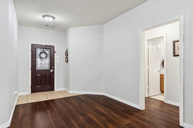 403 Elmcrest Ct, Forney, TX 75126 - foyer with wood finished floors and baseboards