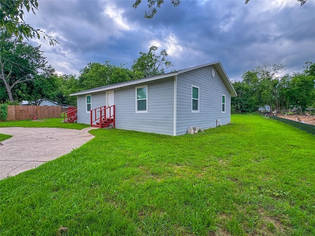 921 Longino St, Sulphur Springs, TX 75482 - back of house featuring entry steps