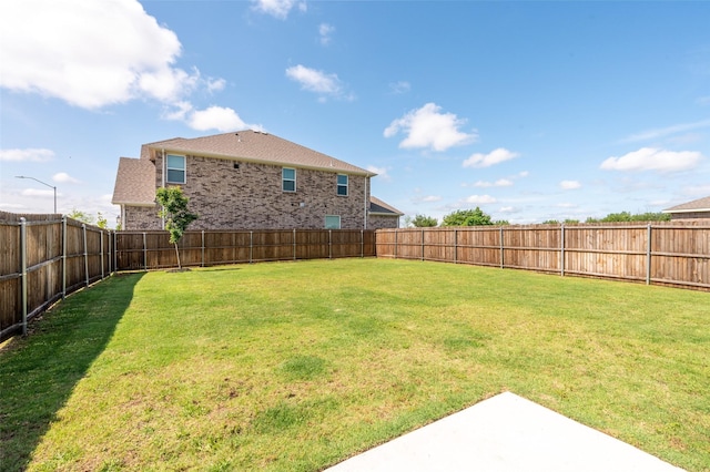 1401 Ancer Way, Fort Worth, TX 76052 - view of yard featuring a patio area