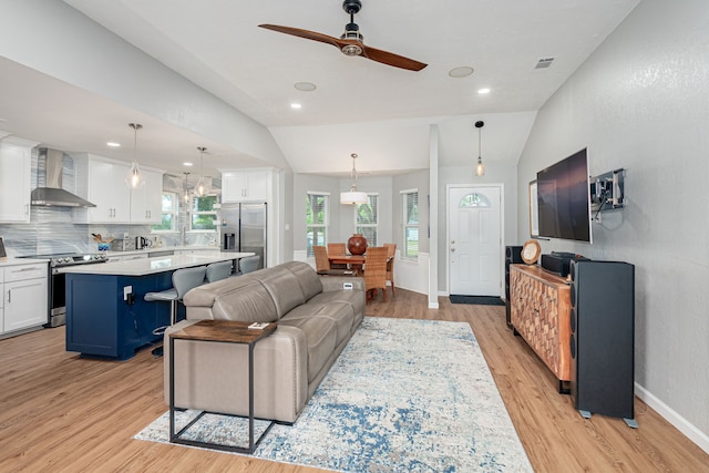 200 Settlers Bnd, Lowry Crossing, TX 75069 - living area with a ceiling fan, light wood-type flooring, baseboards, lofted ceiling, and recessed lighting