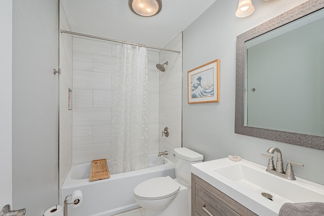 200 Settlers Bnd, Lowry Crossing, TX 75069 - bathroom featuring toilet, shower / bath combo with shower curtain, and vanity