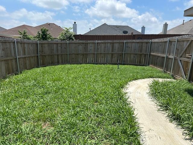 1042 Kim Ln, Mesquite, TX 75149 - view of yard