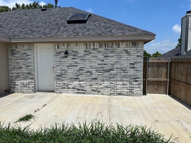 1042 Kim Ln, Mesquite, TX 75149 - view of patio / terrace