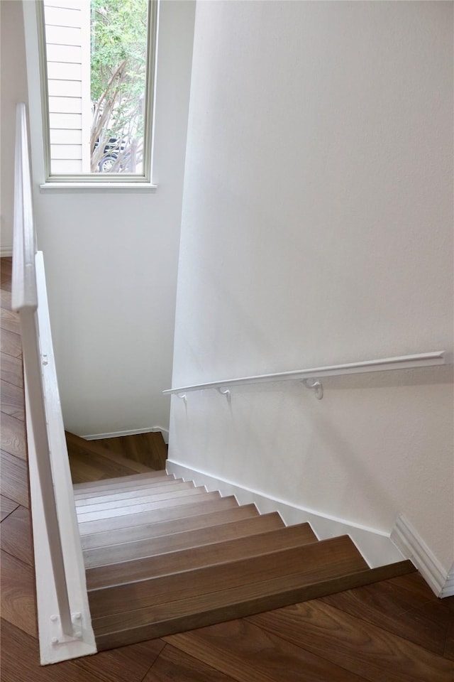 5616 Preston Oaks Rd Unit 508, Dallas, TX 75254 - stairs with baseboards