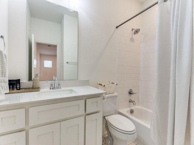 6656 Windfall Dr, Fort Worth, TX 76135 - full bathroom with shower / tub combo with curtain, toilet, and vanity