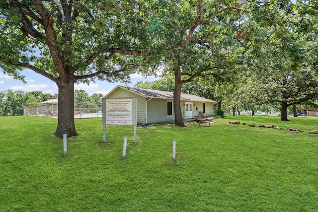 1418 Lakeshore Blvd, Oak Point, TX 75068 - view of front of house with a front yard
