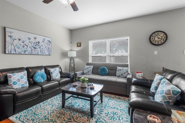 316 Tallgrass Ln, Plano, TX 75023 - living room with ceiling fan