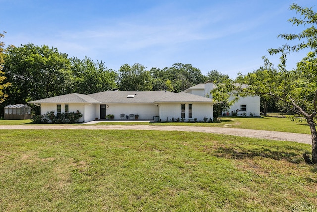 5906 Gregory Ln, Parker, TX 75002 - view of front of home featuring curved driveway and a front yard