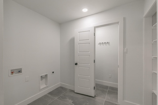 1103 Teakwood Dr, Duncanville, TX 75137 - laundry area featuring electric dryer hookup, hookup for a washing machine, baseboards, and recessed lighting