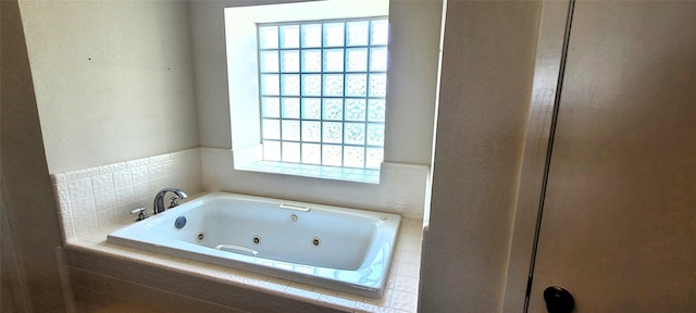 6121 Over Lake Dr, Fort Worth, TX 76135 - full bathroom featuring a jetted tub