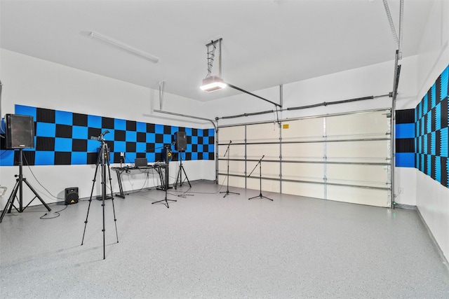 3620 Quail Ln, Arlington, TX 76016 - garage with a garage door opener