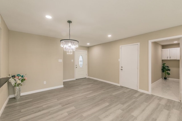 2400 Clearwood Dr, Arlington, TX 76014 - foyer with light wood-type flooring, a chandelier, recessed lighting, and baseboards