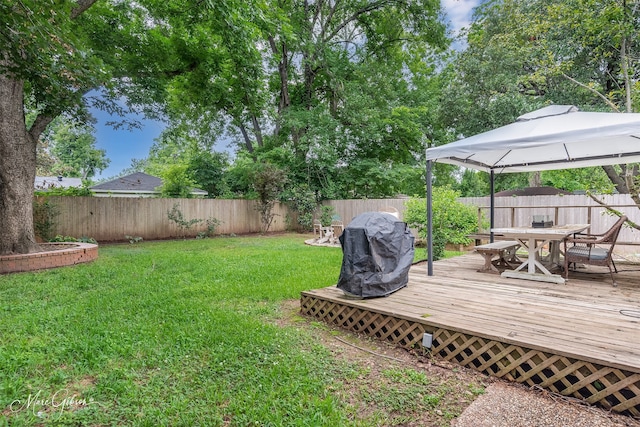 361 Carrollton Ave, Shreveport, LA 71105 - view of yard featuring outdoor dining area and a deck