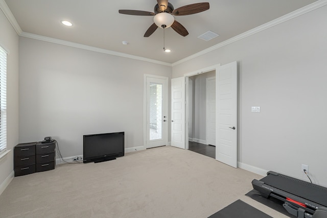 8220 Stonewall Dr, Waxahachie, TX 75167 - workout area with crown molding, a ceiling fan, carpet floors, recessed lighting, and baseboards