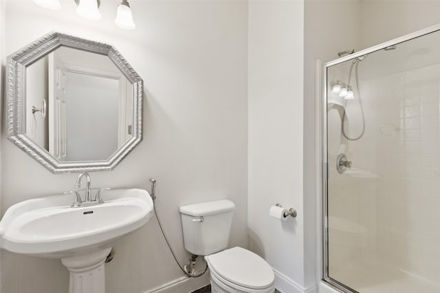 1084 Leisure Ln, Irving, TX 75063 - full bath with a shower stall