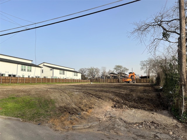 2102 Shea Rd, Dallas, TX 75235