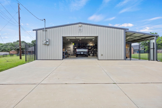 220 Sunray Ln, Sunnyvale, TX 75182 - view of outdoor structure featuring driveway