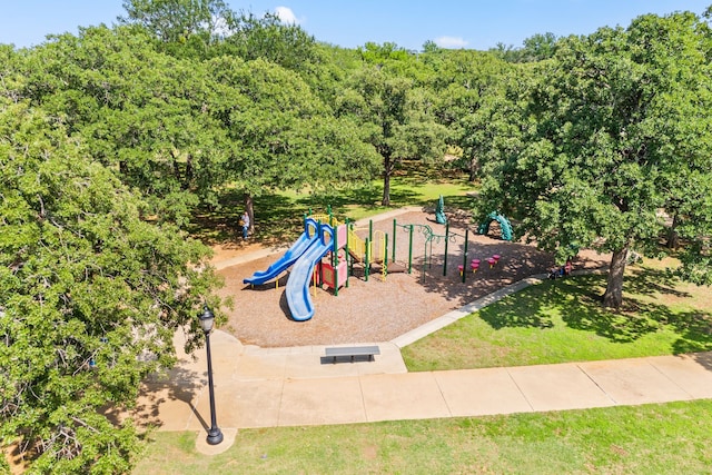 6604 Nantucket Ln, Arlington, TX 76001 - community playground with a view of trees and a lawn