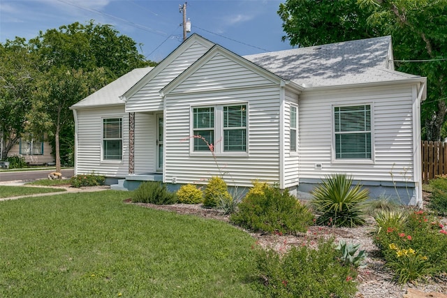202 N St, Grand Prairie, TX 75050 - bungalow-style home with roof with shingles
