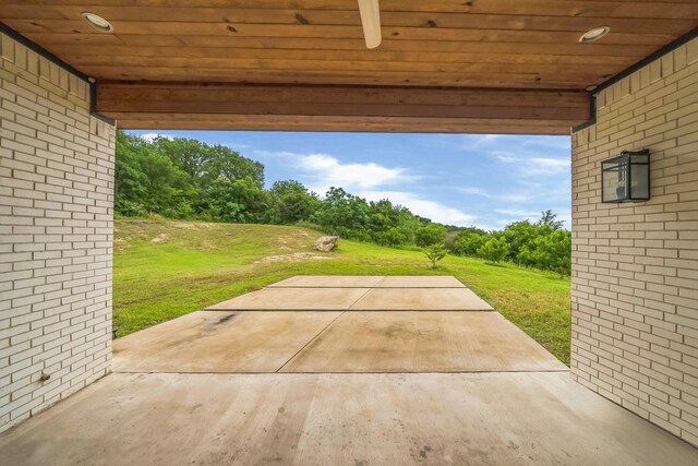2522 Hardwick Ln, Cedar Hill, TX 75104 - view of patio / terrace