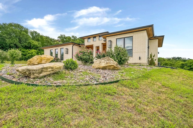 2522 Hardwick Ln, Cedar Hill, TX 75104 - view of front facade with brick siding