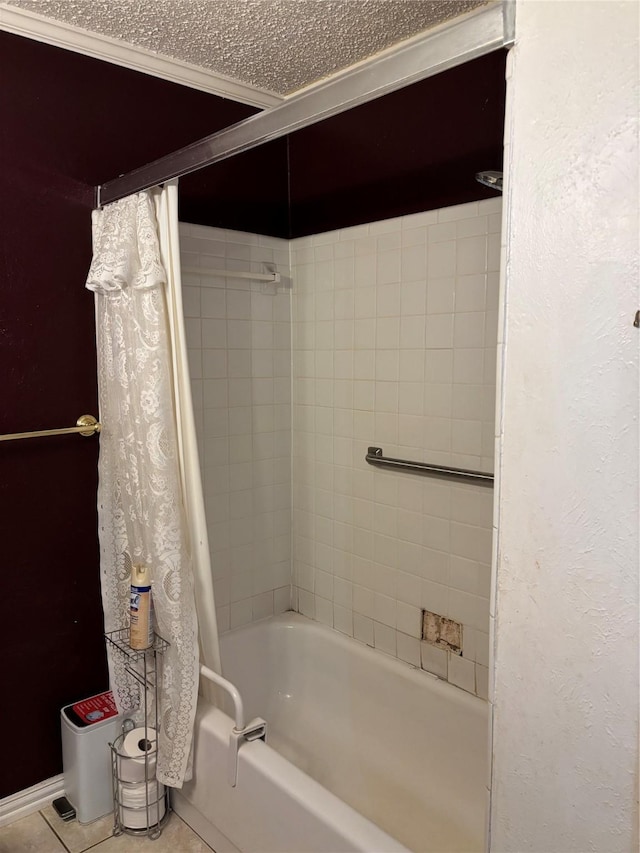 621 Lynnewood Ave, Burleson, TX 76028 - full bath featuring shower / bathtub combination with curtain, tile patterned floors, and a textured ceiling