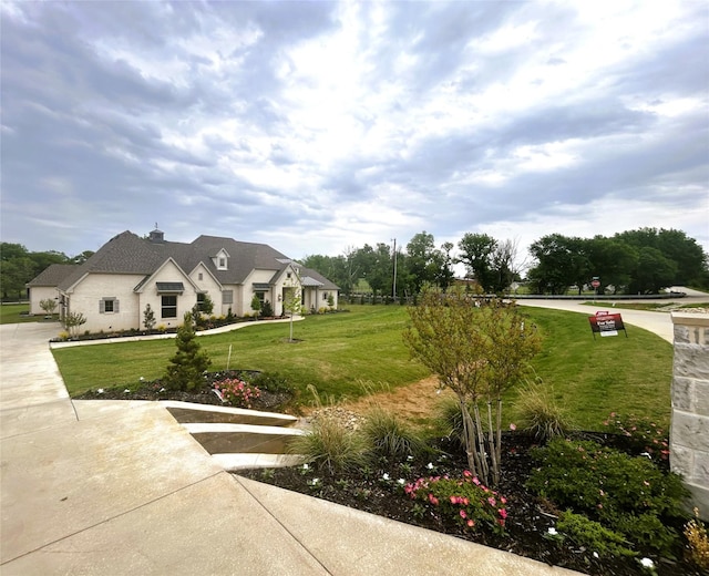 9604 Hester Ln, Argyle, TX 76226 - view of grassy yard