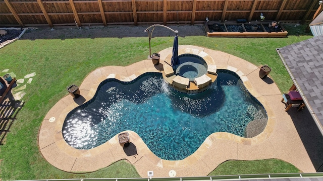 3113 Summer Dr, Little Elm, TX 75068 - view of pool with a patio area and a pool with connected hot tub