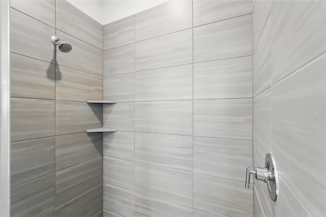 6133 Poolside Way, Royse City, TX 75189 - bathroom featuring a tile shower