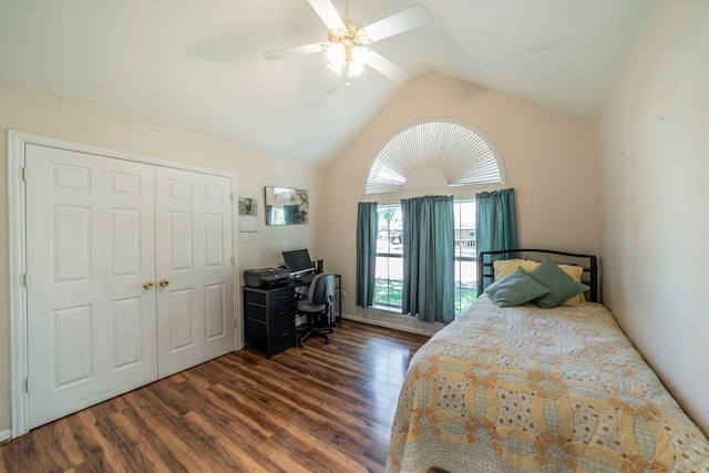 809 W Ball St, Weatherford, TX 76086 - bedroom featuring wood finished floors, lofted ceiling, an office area, ceiling fan, and a closet