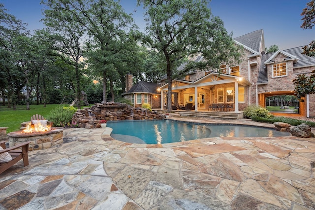 1260 Stanhope Ct, Southlake, TX 76092 - outdoor pool featuring a fire pit and a patio