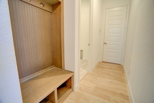 2213 Windy Hill Ln, Waxahachie, TX 75167 - mudroom with light wood-style floors and baseboards