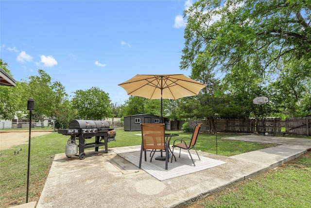2202 Belmeade Ave, Brownwood, TX 76801 - view of patio / terrace