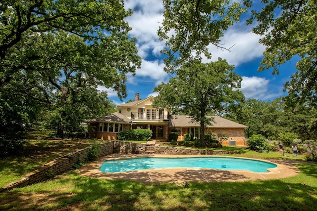 6837 Roberts Ln, Fort Worth, TX 76140 - outdoor pool with a yard